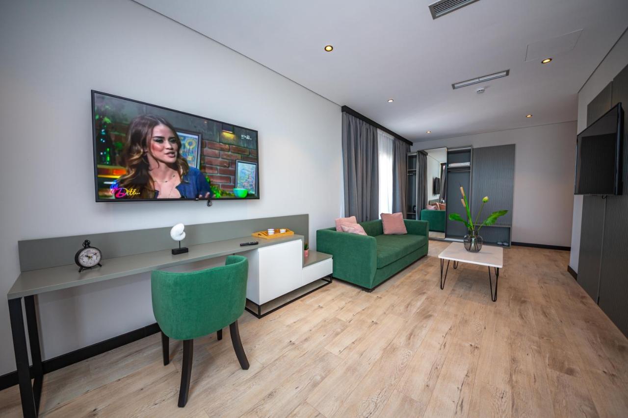 Apart-Hotel Lili2 Саранде Екстериор снимка