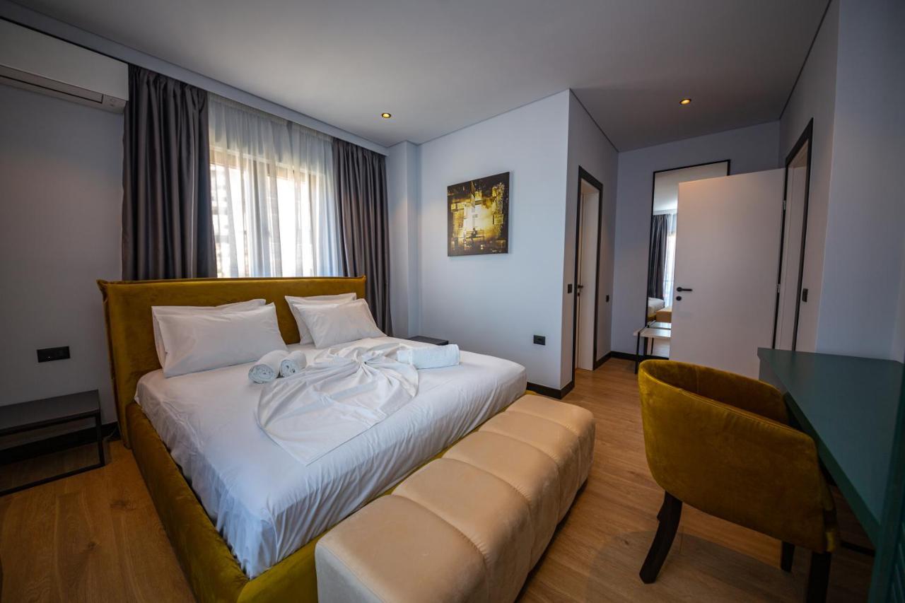 Apart-Hotel Lili2 Саранде Екстериор снимка