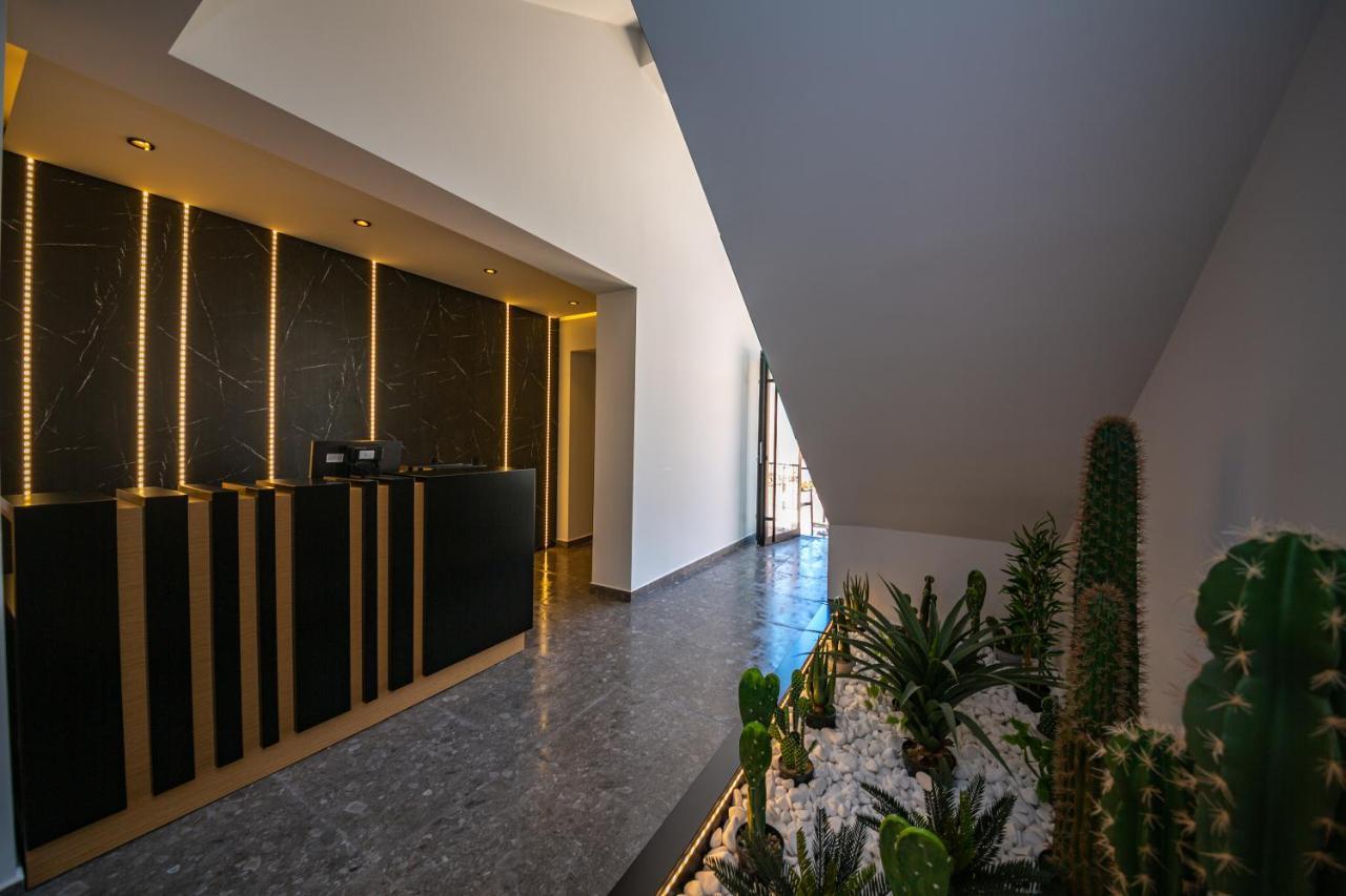 Apart-Hotel Lili2 Саранде Екстериор снимка