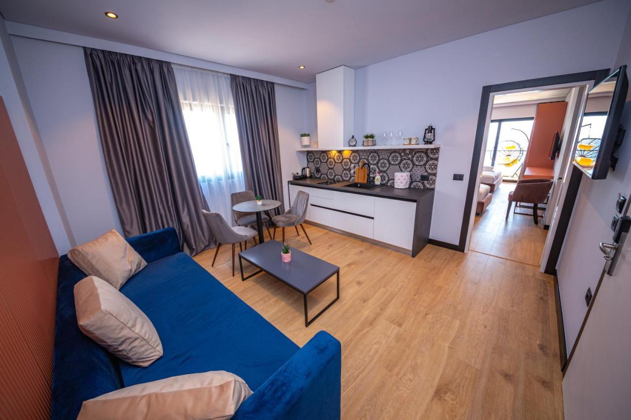 Apart-Hotel Lili2 Саранде Екстериор снимка