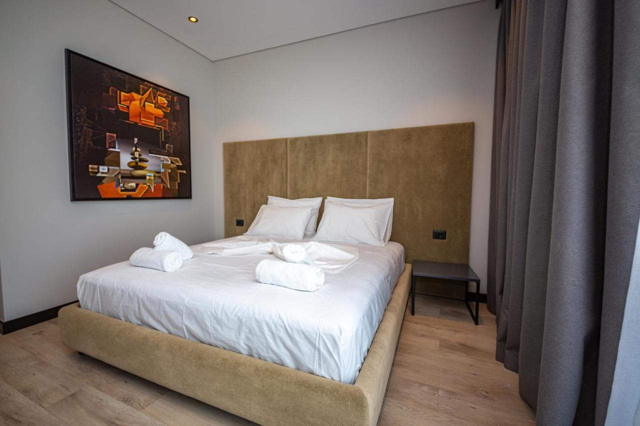 Apart-Hotel Lili2 Саранде Екстериор снимка