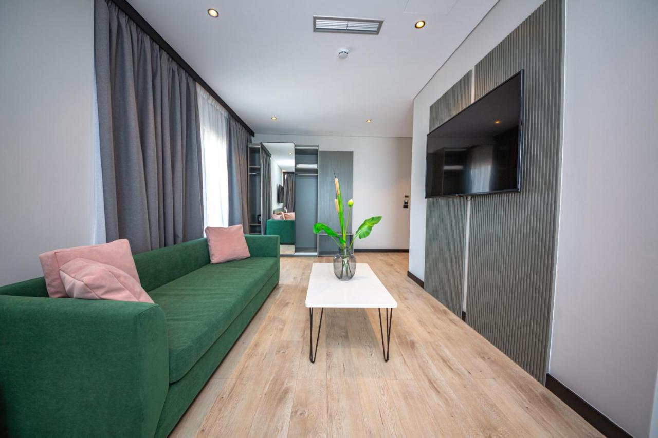 Apart-Hotel Lili2 Саранде Екстериор снимка
