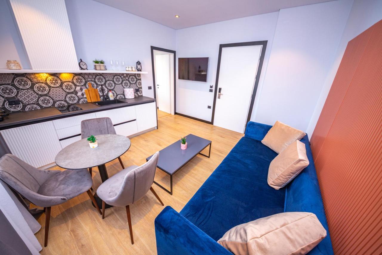 Apart-Hotel Lili2 Саранде Екстериор снимка