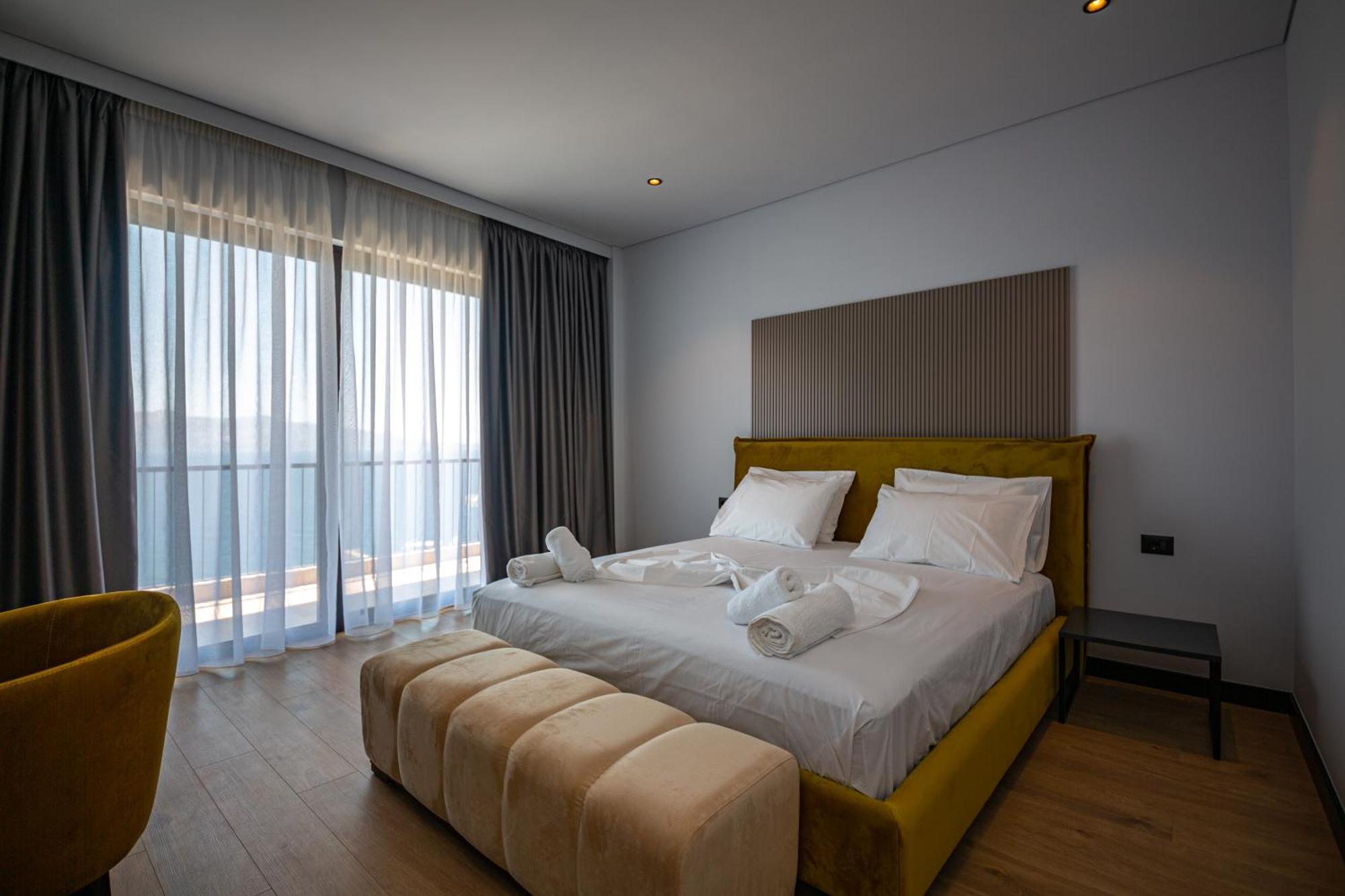 Apart-Hotel Lili2 Саранде Екстериор снимка